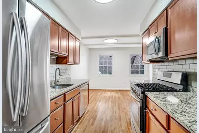 9752 Cardinal Road, Fairfax, VA 22030 - Photo 6