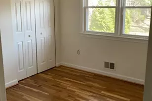 9821 Hampton Ln, Fairfax, VA 22030 - Photo 12