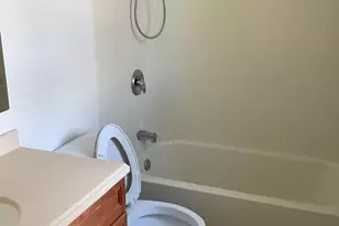 9821 Hampton Ln, Fairfax, VA 22030 - Photo 14