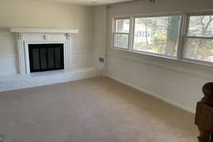 9821 Hampton Ln, Fairfax, VA 22030 - Photo 18