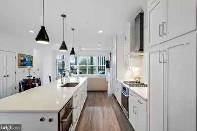 3548 Sutton Heights Circle, Fairfax, VA 22031 - Photo 4