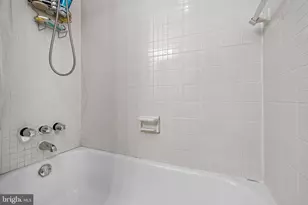 10570 Main St, Fairfax, VA 22030 - Photo 14