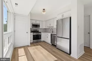 10009 Fair Woods Dr, Fairfax, VA 22030 - Photo 4