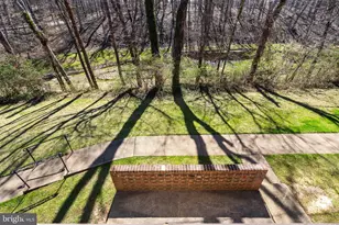 10009 Fair Woods Dr, Fairfax, VA 22030 - Photo 22