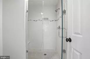 10424 Breckinridge Ln, Fairfax, VA 22030 - Photo 38