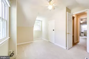 4038 Maple St, Fairfax, VA 22030 - Photo 8