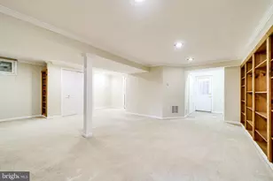 4038 Maple St, Fairfax, VA 22030 - Photo 34