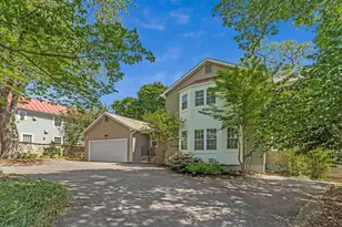3683 Blenheim Blvd, Fairfax, VA 22030 - Photo 4