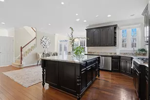 10123 Ratcliffe Manor Dr, Fairfax, VA 22030 - Photo 36