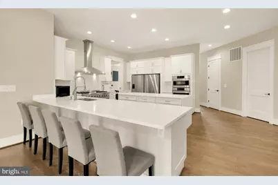10602 Oak Place, Fairfax, VA 22030 - Photo 18