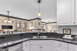 10337 Sager Ave, Fairfax, VA 22030 - Photo 26