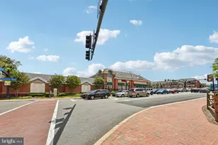 4111 Oxford Ln, Fairfax, VA 22030 - Photo 32