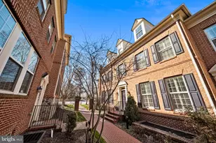 3908 Madison Mews, Fairfax, VA 22030 - Photo 4