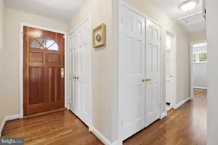 9924 Pinehurst Ave, Fairfax, VA 22030 - Photo 2