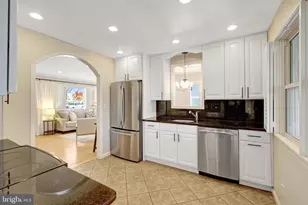 4132 Addison Rd, Fairfax, VA 22030 - Photo 18