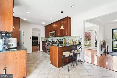 10917 Woodhaven Drive, Fairfax, VA 22030 - Photo 8