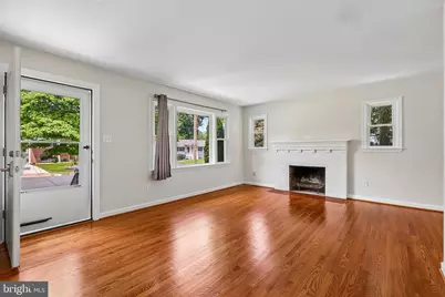 10217 Rodgers Road, Fairfax, VA 22030 - Photo 4