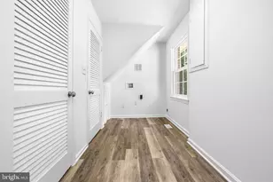 10705 Oak Pl, Fairfax, VA 22030 - Photo 12
