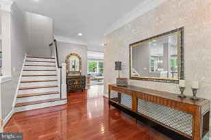 10505 Taba Cove Ct, Fairfax, VA 22030 - Photo 8