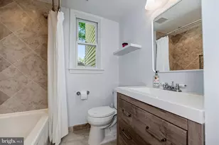 4025 Maple St, Fairfax, VA 22030 - Photo 18