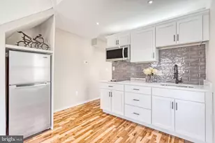 10237 Stratford Ave, Fairfax, VA 22030 - Photo 10
