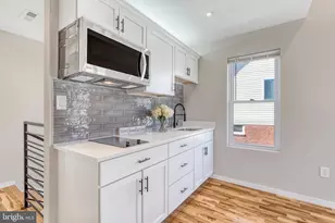 10237 Stratford Ave, Fairfax, VA 22030 - Photo 12