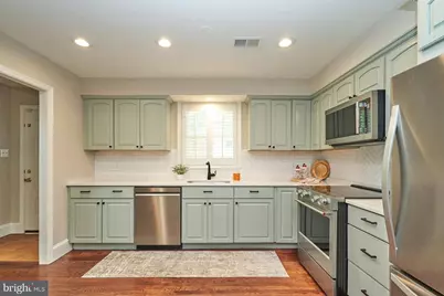 3886 University Drive, Fairfax, VA 22030 - Photo 10