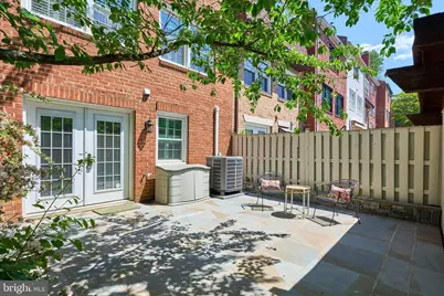 3886 University Drive, Fairfax, VA 22030 - Photo 32