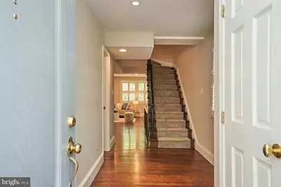 3886 University Drive, Fairfax, VA 22030 - Photo 4