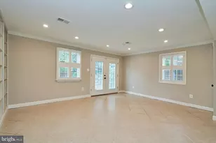 3886 University Dr, Fairfax, VA 22030 - Photo 28