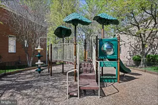 3842 Farrcroft Green, Fairfax, VA 22030 - Photo 4