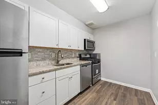 10724 W West Dr, Fairfax, VA 22030 - Photo 6