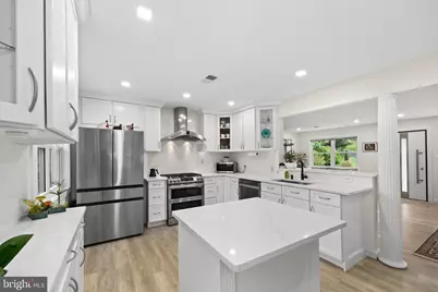 10146 Spring Lake Terrace, Fairfax, VA 22030 - Photo 14