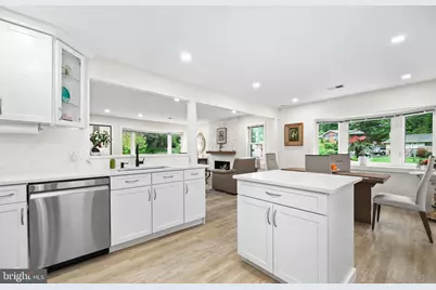 10146 Spring Lake Terrace, Fairfax, VA 22030 - Photo 16