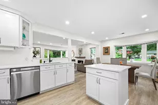 10146 Spring Lake Terrace, Fairfax, VA 22030 - Photo 16