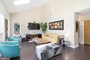 10501 Oak Pl Ct, Fairfax, VA 22030 - Photo 10