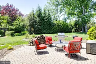 10501 Oak Pl Ct, Fairfax, VA 22030 - Photo 4