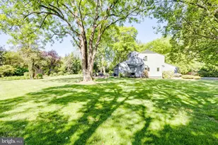 10501 Oak Pl Ct, Fairfax, VA 22030 - Photo 48