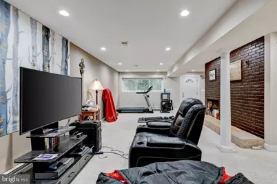 9920 Pinehurst Avenue, Fairfax, VA 22030 - Photo 20