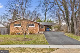 9920 Pinehurst Ave, Fairfax, VA 22030 - Photo 2