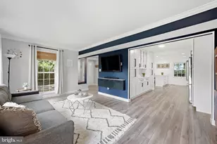 9774 Main St, Fairfax, VA 22031 - Photo 4