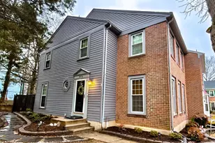 9774 Main St, Fairfax, VA 22031 - Photo 1