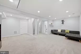 9774 Main St, Fairfax, VA 22031 - Photo 20