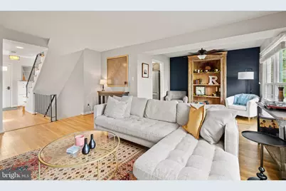 9762 Cardinal Road, Fairfax, VA 22030 - Photo 12
