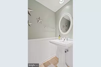 9762 Cardinal Road, Fairfax, VA 22030 - Photo 16