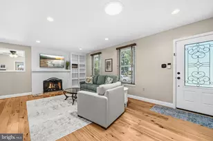 3609 Embassy Ln, Fairfax, VA 22030 - Photo 12