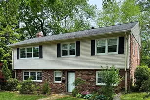 4217 University Dr, Fairfax, VA 22030 - Photo 1