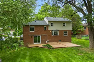 10242 Stratford Ave, Fairfax, VA 22030 - Photo 12