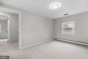 10242 Stratford Ave, Fairfax, VA 22030 - Photo 34