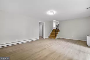 10242 Stratford Ave, Fairfax, VA 22030 - Photo 16